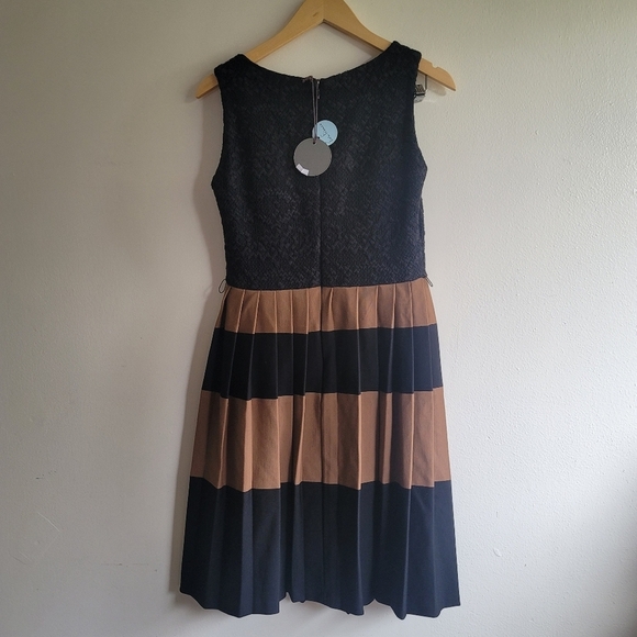 Eva Franco, Fit and Flare Dress, Lace and Scuba Stripe, Black and Brown, Size 6 - Picture 7 of 7